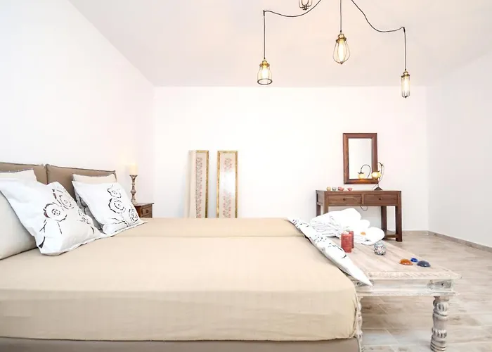 Spacious Villa In Naxos With Sea View